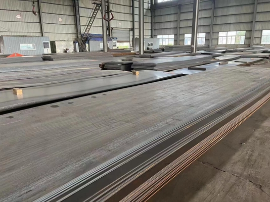 Q345 ASTM A36 Plat Baja Karbon Bergelombang Panas 4*8FT Lembar Baja Untuk Konstruksi