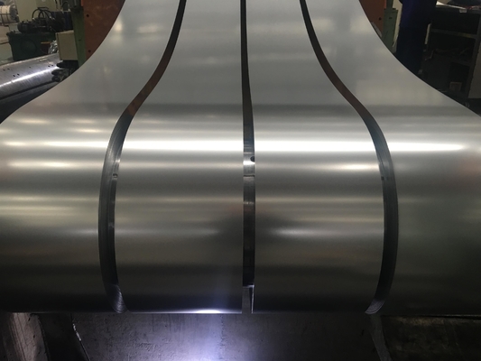 AISI JIS ASTM Q235 Q215 Q345 Kelas Galvanized Steel Coil Cold Rolled / Hot Rolled