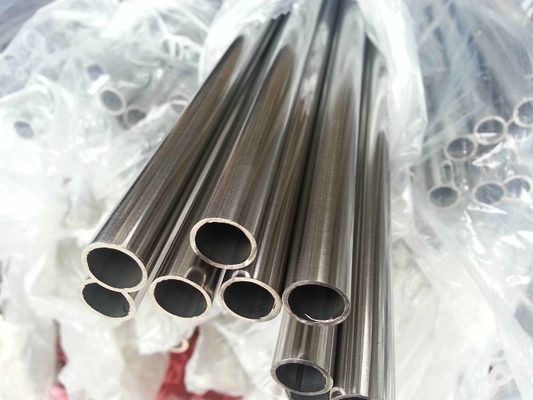 Pipa stainless steel bergelombang panas DIN AISI ASTM 201 301 304 Grade Seamless untuk industri